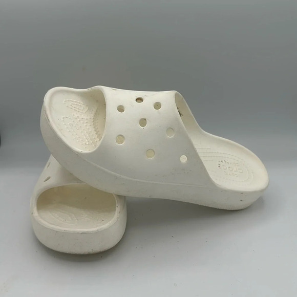 womens Iconic Comfort Crocs classic platform slide white size 6 - Picture 1 of 5